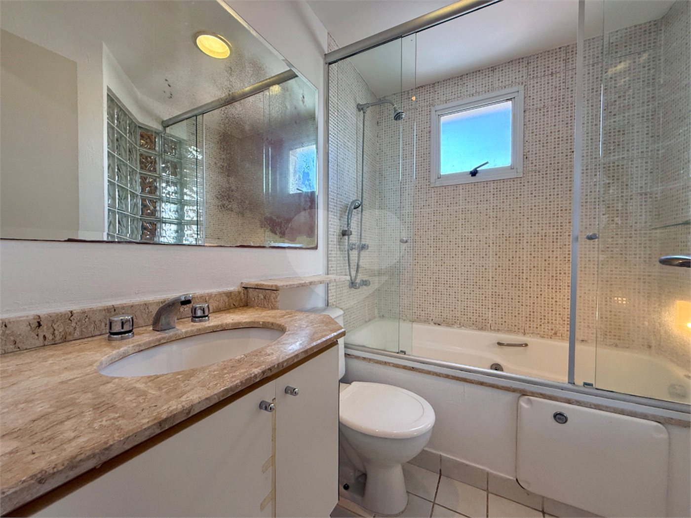 Apartamento à venda com 2 quartos, sendo 1 suíte, em Jardim Marajoara, São Paulo, SP