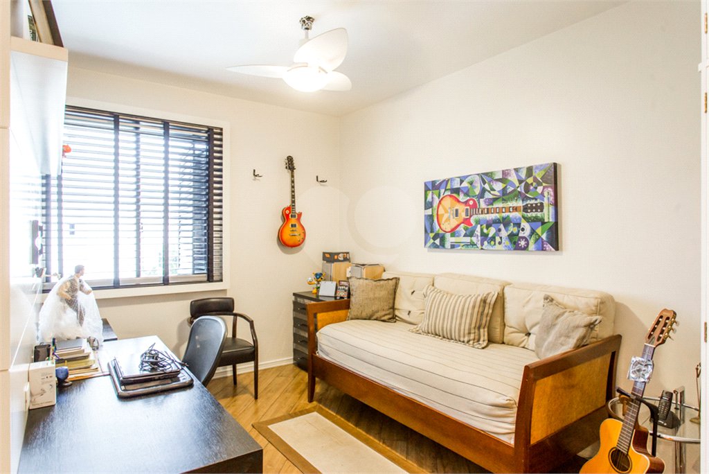 Apartamento à venda com 4 suítes em Real Parque, São Paulo, SP