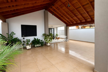 Casa à venda com 3 quartos, sendo 1 suíte,  em Vila Nova, Três Lagoas, MS