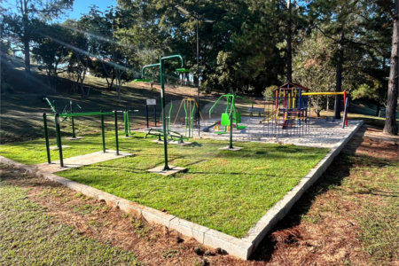 Terreno à venda em Condomínio Residencial Pinheiros do Lago, Alambari, SP