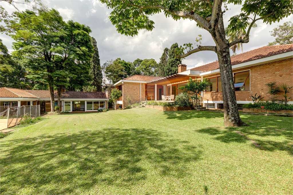 Casa Térrea à venda com 4 quartos, sendo 1 suíte, em Chácara Monte Alegre, São Paulo, SP