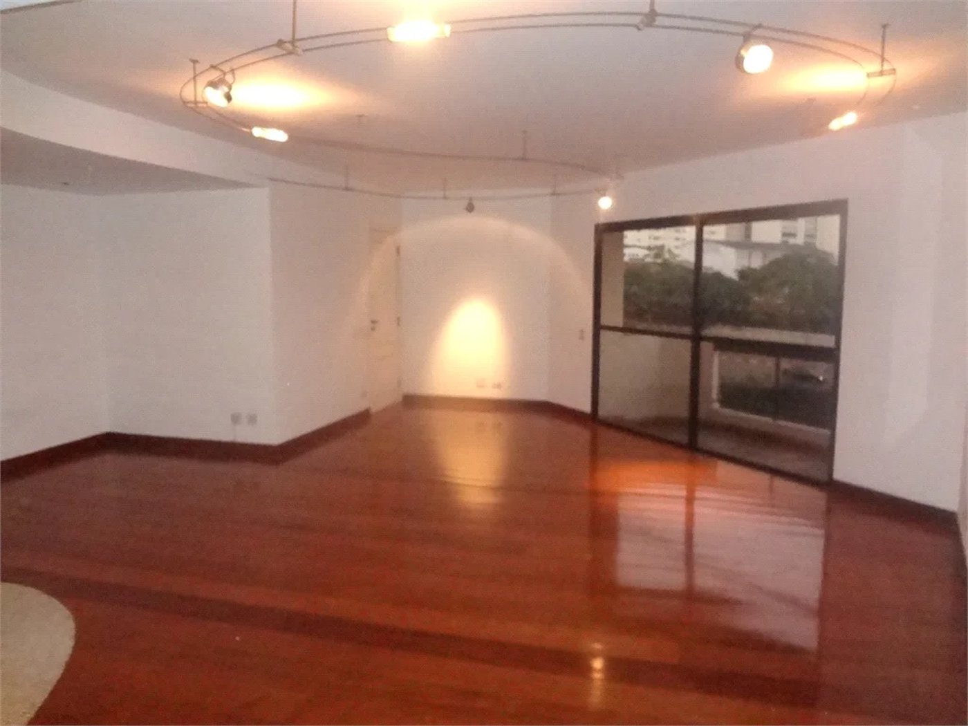 Apartamento à venda com 2 suítes em Pinheiros, São Paulo, SP