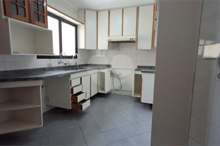 Apartamento para alugar com 3 quartos, sendo 1 suíte, em Brooklin, São Paulo, SP