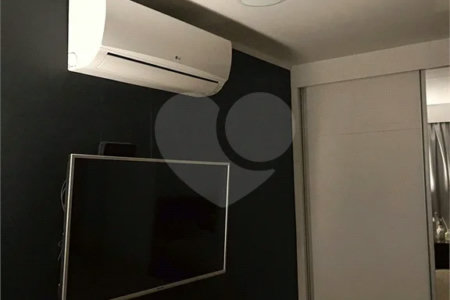 Apartamento porteira fechada com vista para a Ponte Estaiada no Campo Belo