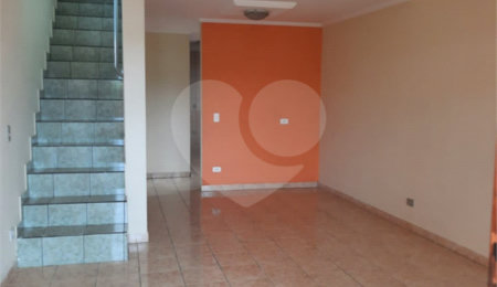 Sobrado à venda com 3 quartos, sendo 1 suíte,  em Portal da Primavera, Cotia, SP