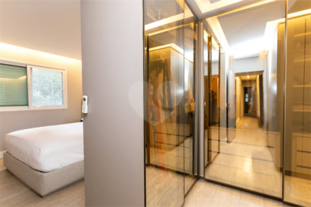 Apartamento à venda com 4 suítes em Itaim Bibi, São Paulo, SP