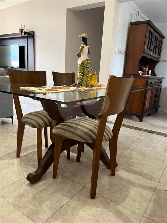 Apartamento à venda com 2 quartos, sendo 1 suíte, em Vila Mogilar, Mogi das Cruzes, SP