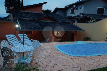Casa à venda ou para alugar com 3 quartos, sendo 1 suíte, no condomínio Paysage Noble, Vargem Grande Paulista - SP