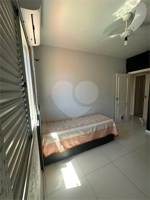 Apartamento à venda com 3 quartos, sendo 1 suíte, em Passagem, Cabo Frio, RJ