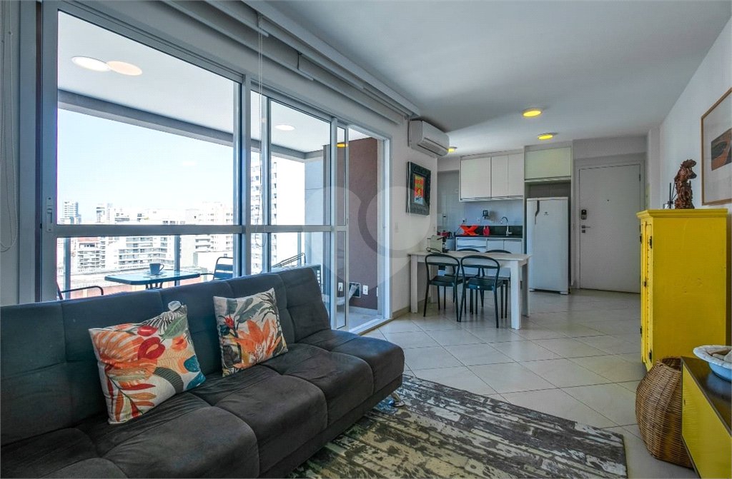 Apartamento de 45 m2 na Bela Vista, mobiliado, pronto para morar !