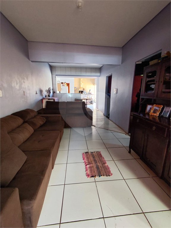 Casa à venda com 2 quartos, sendo 1 suíte, em Residencial Ponta Porã II, Ponta Porã, MS
