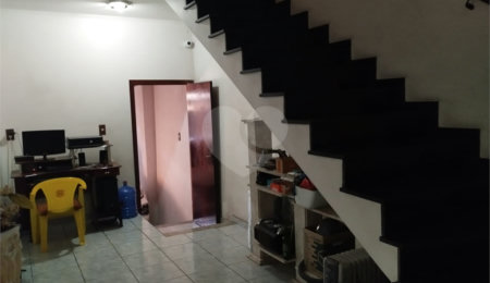 Casa à venda com 3 quartos, sendo 1 suíte, em Vila São João, Guarulhos, SP