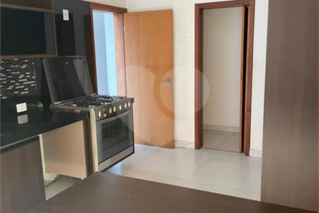 Casa à venda com 4 quartos, sendo 2 suítes,  no condomínio Residencial Castanheira, Sorocaba - SP