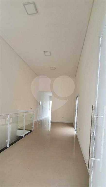 Casa à venda com 3 quartos, sendo 1 suíte, em Vila Santa Rosália, São Roque, SP