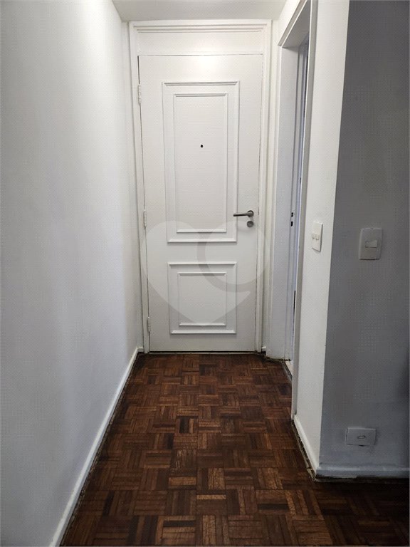 Apartamento à venda com 3 quartos, sendo 1 suíte, em Jardim Paulista, São Paulo, SP
