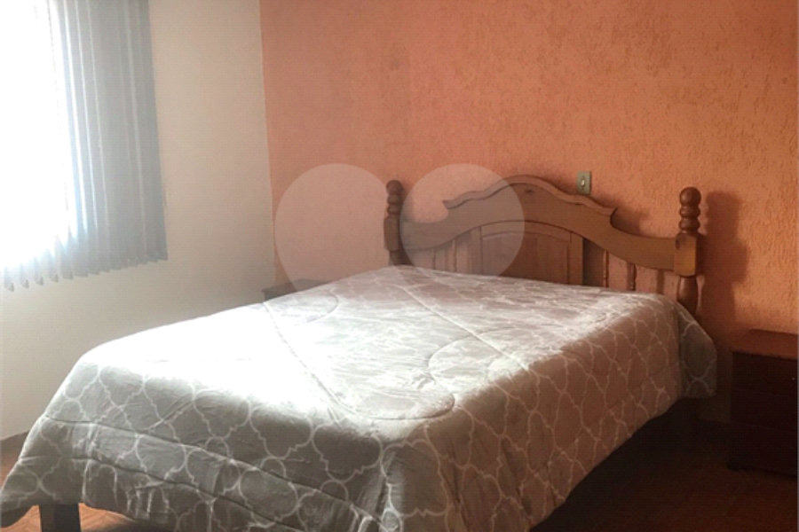 Sobrado à venda com 5 quartos, sendo 1 suíte, em Tremembé, São Paulo, SP