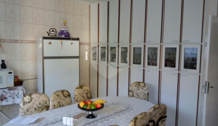 Sobrado à venda com 3 quartos, sendo 1 suíte,  em Tremembé, São Paulo, SP