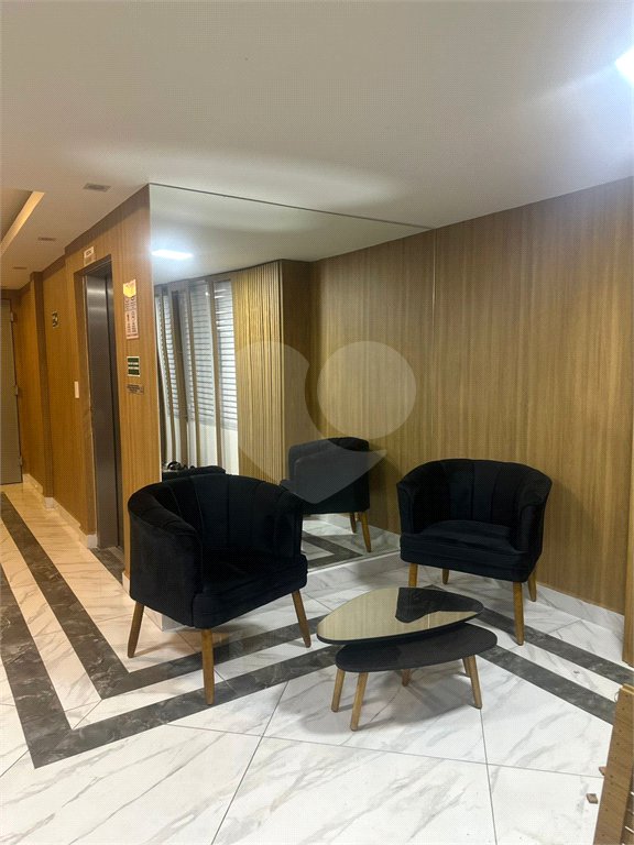 Apartamento à venda ou para alugar com 2 quartos, sendo 1 suíte,  em Guilhermina, Praia Grande, SP