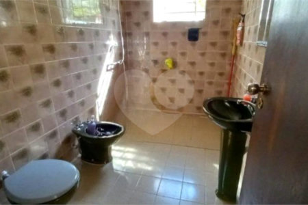 Casa à venda com 3 quartos, sendo 1 suíte, em Vila Barcelona, Sorocaba, SP