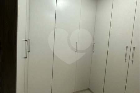 Apartamento à venda com 3 suítes em Santa Teresinha, São Paulo, SP