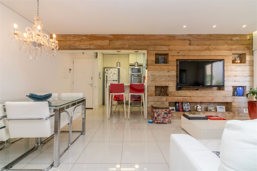 Apartamento à venda com 3 quartos, sendo 1 suíte, em Itaim Bibi, São Paulo, SP