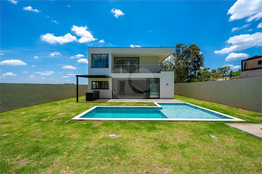 Casa à venda ou para alugar com 4 suítes no condomínio Residencial Arboretum, Vinhedo - SP