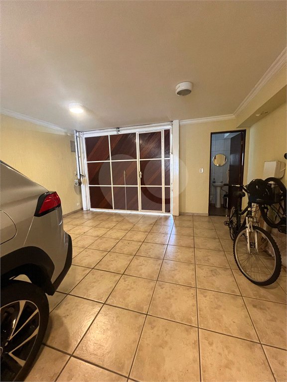 Sobrado à venda com 3 suítes em Vila Regente Feijó, São Paulo, SP