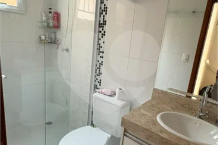 Casa à venda com 2 suítes no condomínio Santana, São Paulo - SP