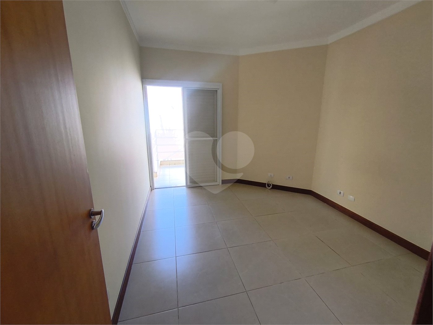 Casa à venda com 5 quartos, sendo 1 suíte,  em Jardim Colombo, Itapetininga, SP
