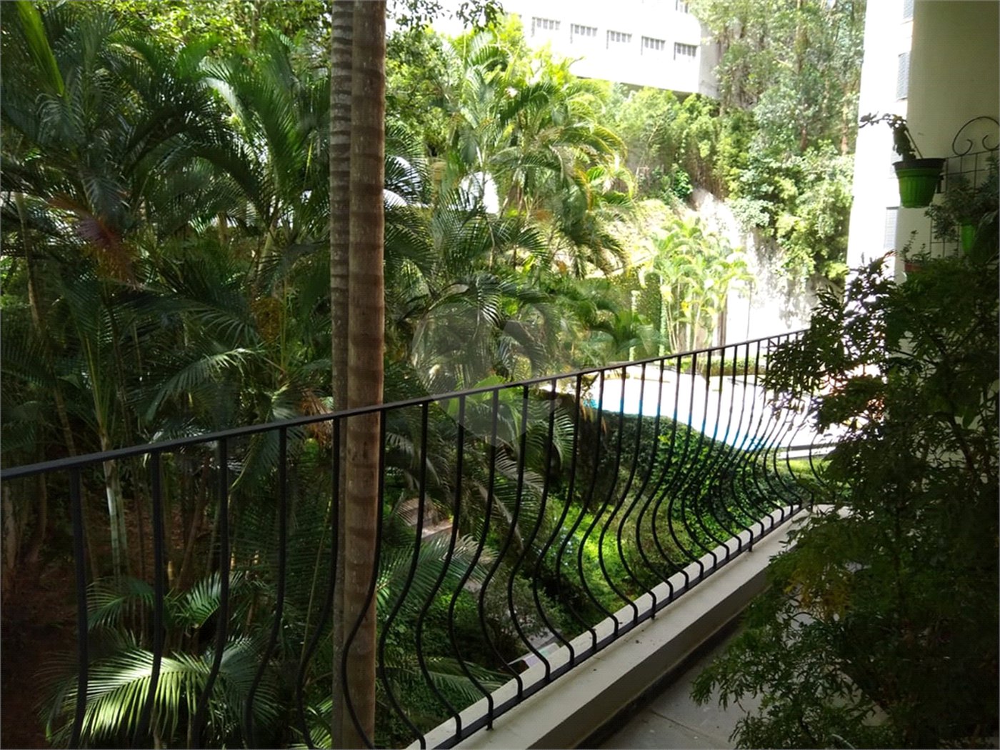 Apartamento à venda com 3 quartos, sendo 1 suíte,  em Real Parque, São Paulo, SP