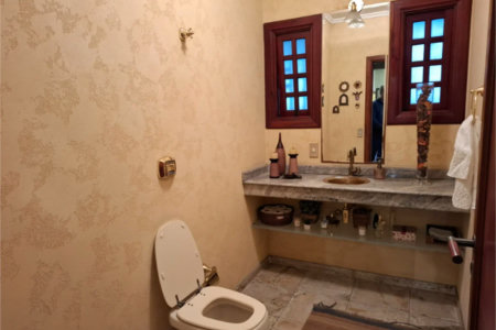 Sobrado à venda com 4 quartos, sendo 2 suítes, em Jardim Leonor, São Paulo, SP