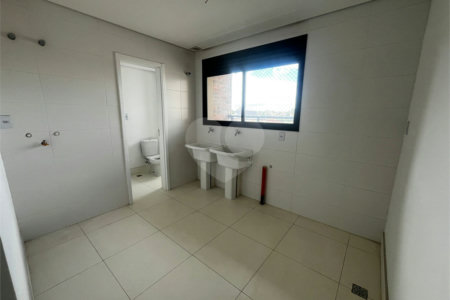 Apartamento à venda com 3 suítes no Centro, Itapetininga, SP
