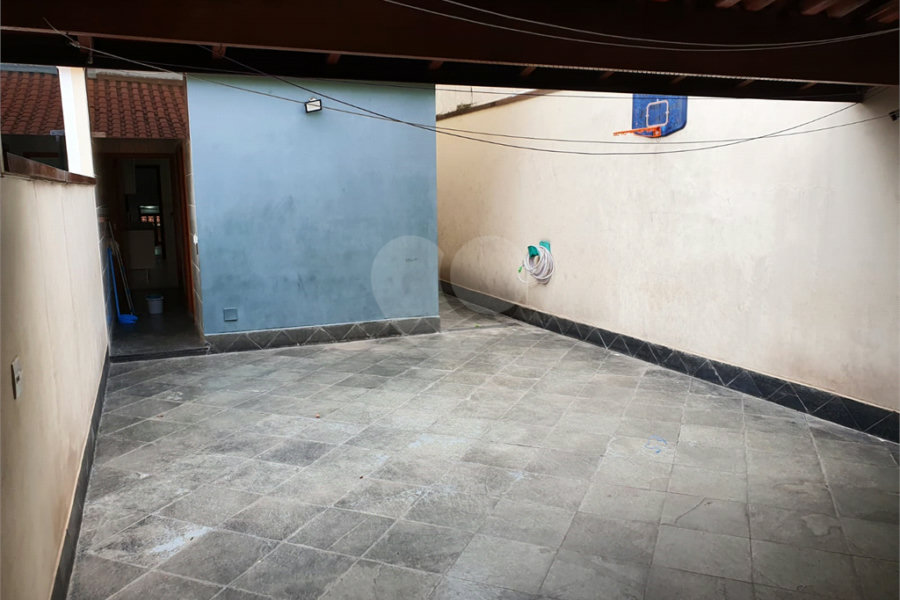 Sobrado à venda com 4 quartos, sendo 2 suítes, em Tremembé, São Paulo, SP