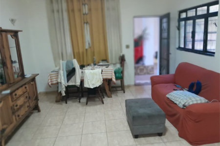 Sobrado à venda com 2 suítes em Várzea de Baixo, São Paulo, SP
