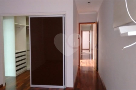 Sobrado à venda com 3 quartos, sendo 1 suíte, em Vila Antonina, São Paulo, SP