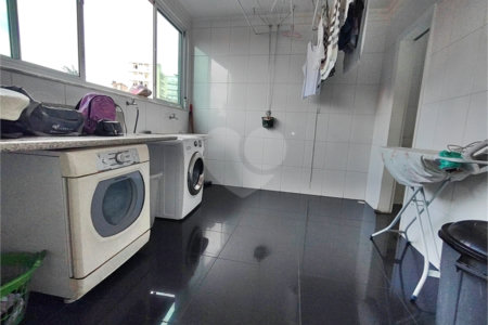 Casa à venda com 3 quartos, sendo 2 suítes, em Vila Gustavo, São Paulo, SP