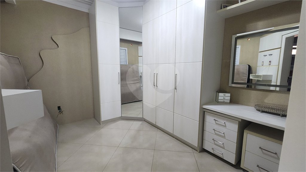Casa à venda com 3 suítes no condomínio Vivendas do Lago, Sorocaba - SP