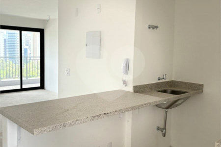 Apartamento à venda com 1 suíte em Vila Cordeiro, São Paulo, SP