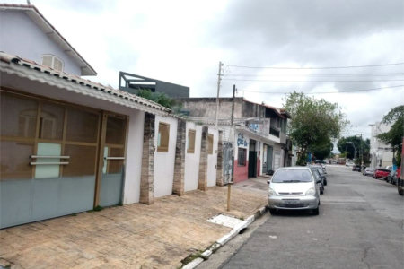 Sobrado à venda com 3 quartos, sendo 2 suítes, em Vila Rea, Poá, SP