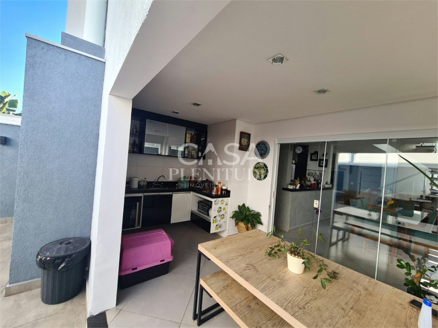 Casa em condomínio à venda com 3 quartos, sendo 1 suíte, em Wanel Ville, Sorocaba, SP