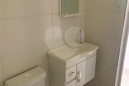 Apartamento disponível para locação no bairro Bela Vista.