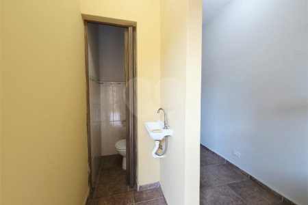 Casa à venda com 3 quartos, sendo 1 suíte, no condomínio Parque das Árvores, Sorocaba - SP