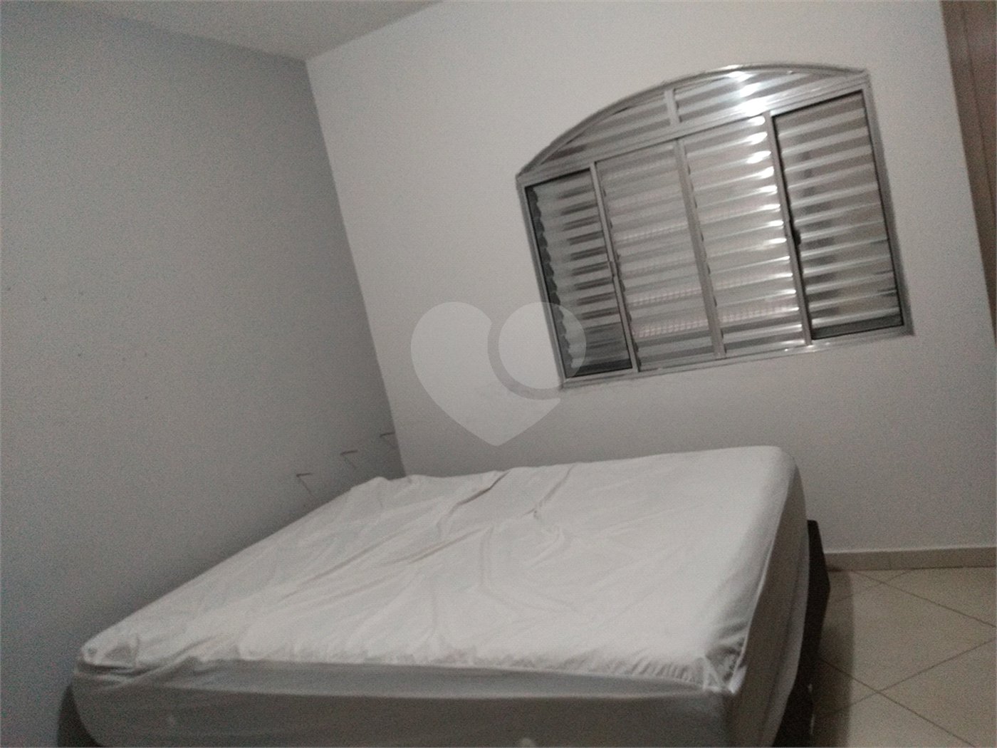 Sobrado à venda com 3 quartos, sendo 1 suíte,  em Residencial Rancho Grande, Itaquaquecetuba, SP