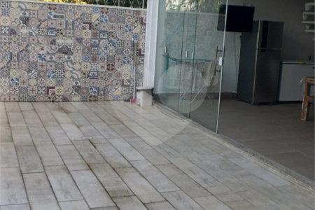 Casa à venda com 4 suítes no condomínio Parque da Figueiras, Mogi das Cruzes - SP