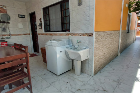 Casa à venda com 3 quartos, sendo 2 suítes,  em Indaiá, Bertioga, SP
