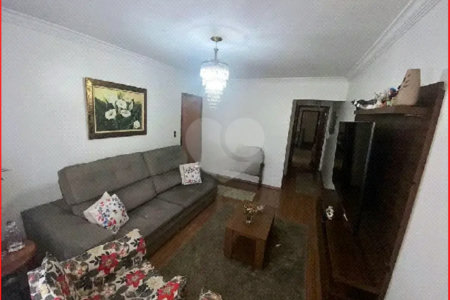 Sobrado à venda com 3 quartos, sendo 1 suíte, em Vila Nivi, São Paulo, SP