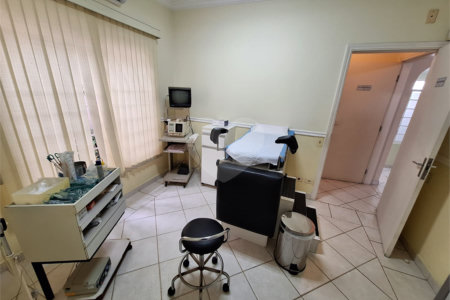 Casa à venda com 3 quartos, sendo 1 suíte, em Jardim Vergueiro, Sorocaba, SP