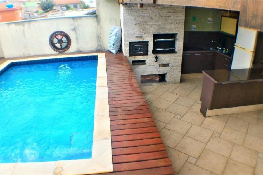 Casa à venda com 5 suítes no condomínio Travessa Tenente Ariston de Oliveira,4, São Paulo - SP