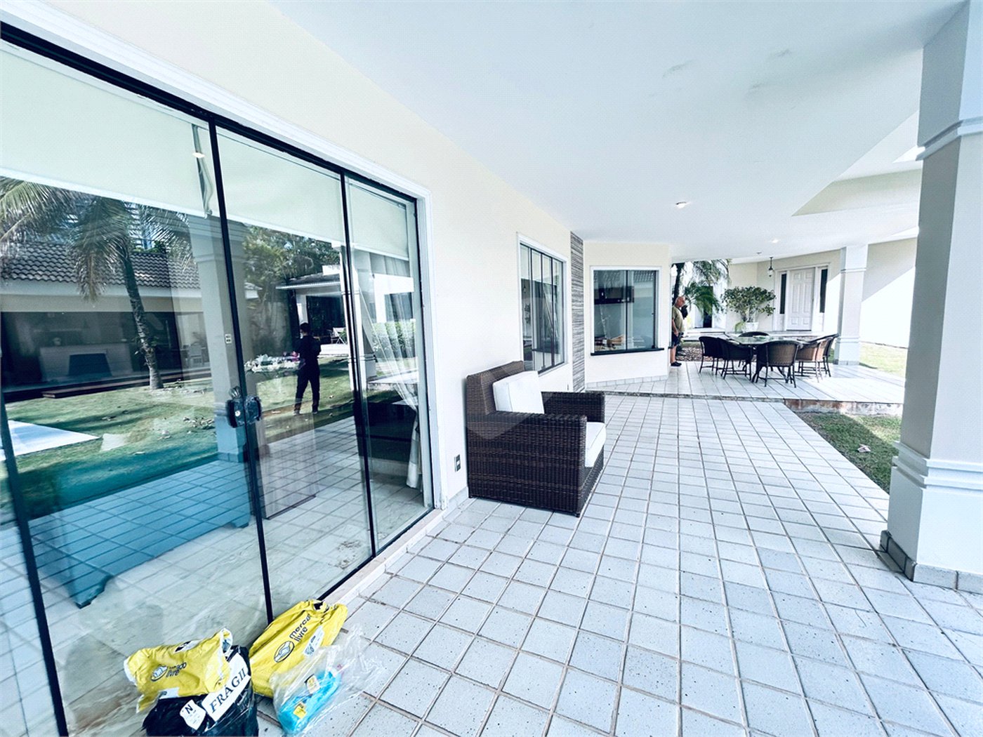 Casa à venda com 8 quartos, sendo 7 suítes, em Barra da Tijuca, Rio de Janeiro, RJ