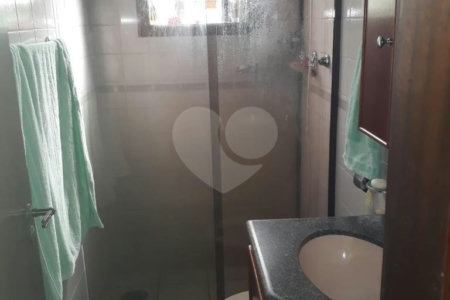 Sobrado à venda com 3 suítes em Santa Teresinha, São Paulo, SP
